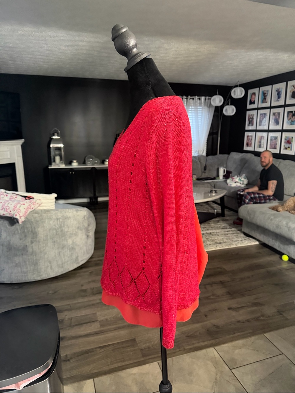 SiOni Red Open Back Button Detail Knit Sweater Women’s Small Top - Picture 3 of 5